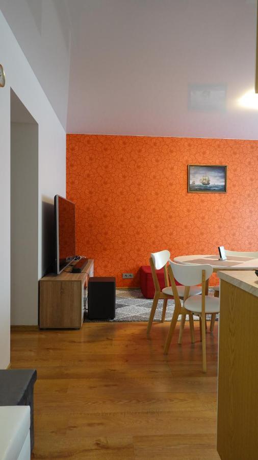Cozy Telliskivi Apartment Near City Centre Tallinn Ngoại thất bức ảnh